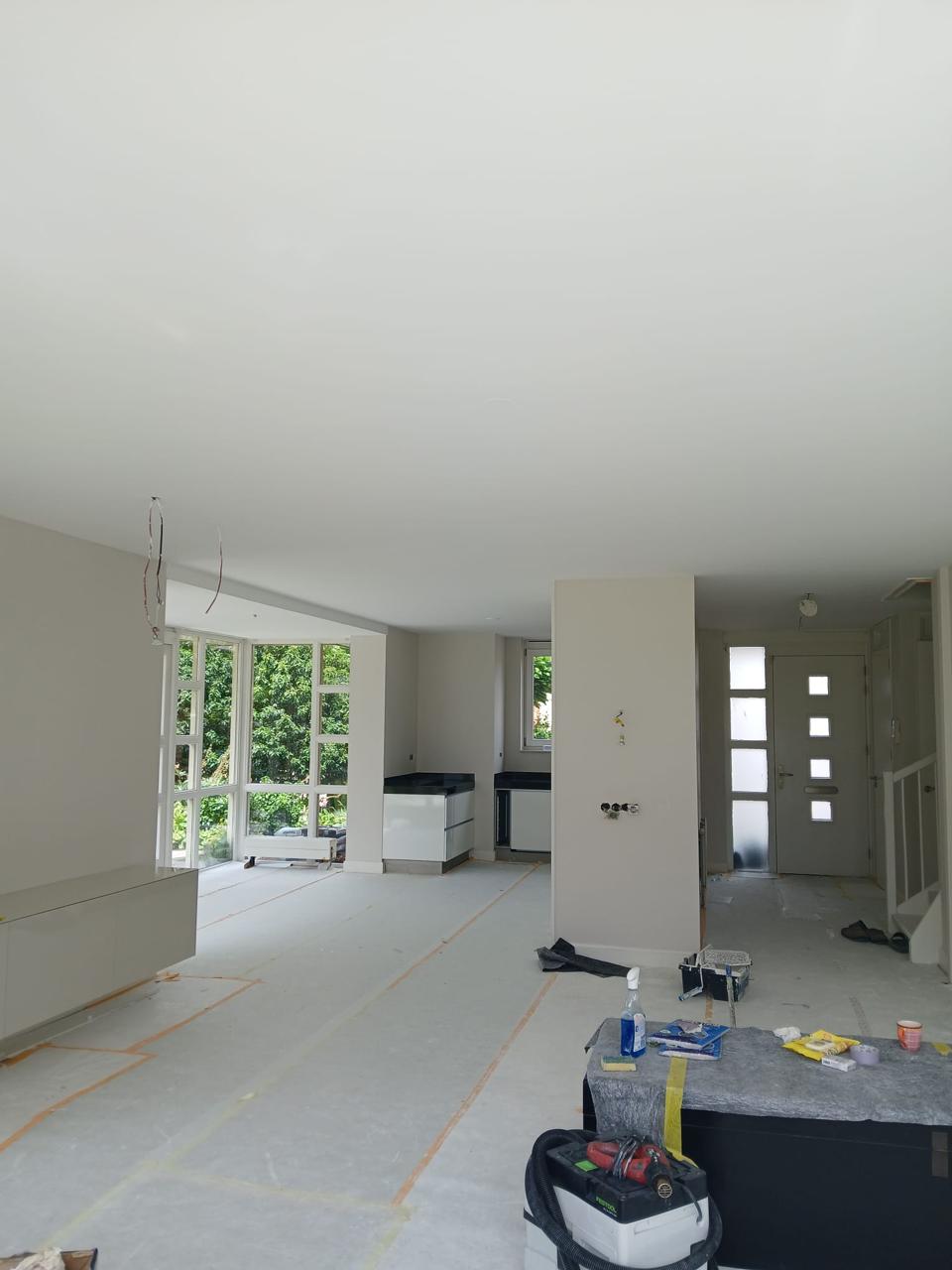 Moderne uitbouw met veel daglicht